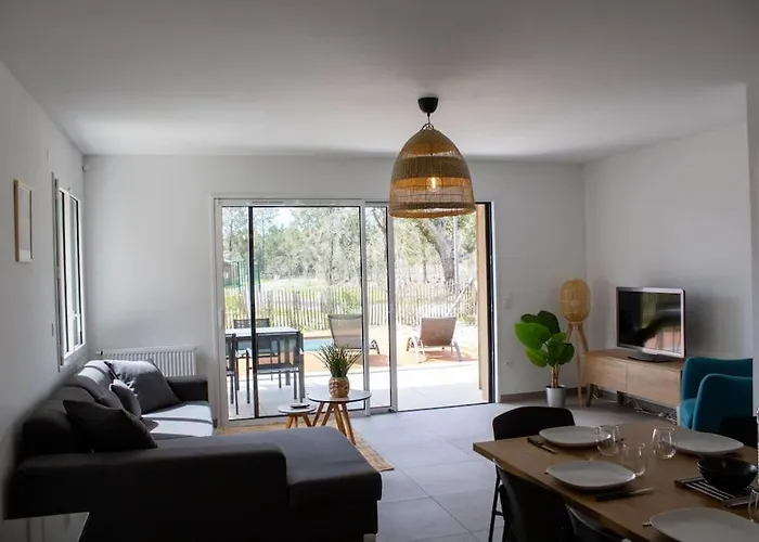 Le Des Glycines - Piscine Chauffée